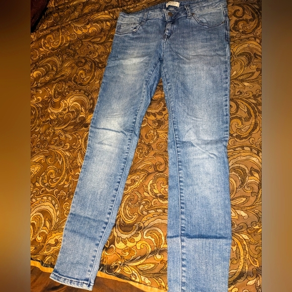 Forever 21 Blue Jeans - Picture 1 of 6